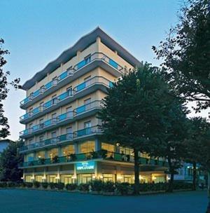 Hotel Esplanade Rimini Buitenkant foto